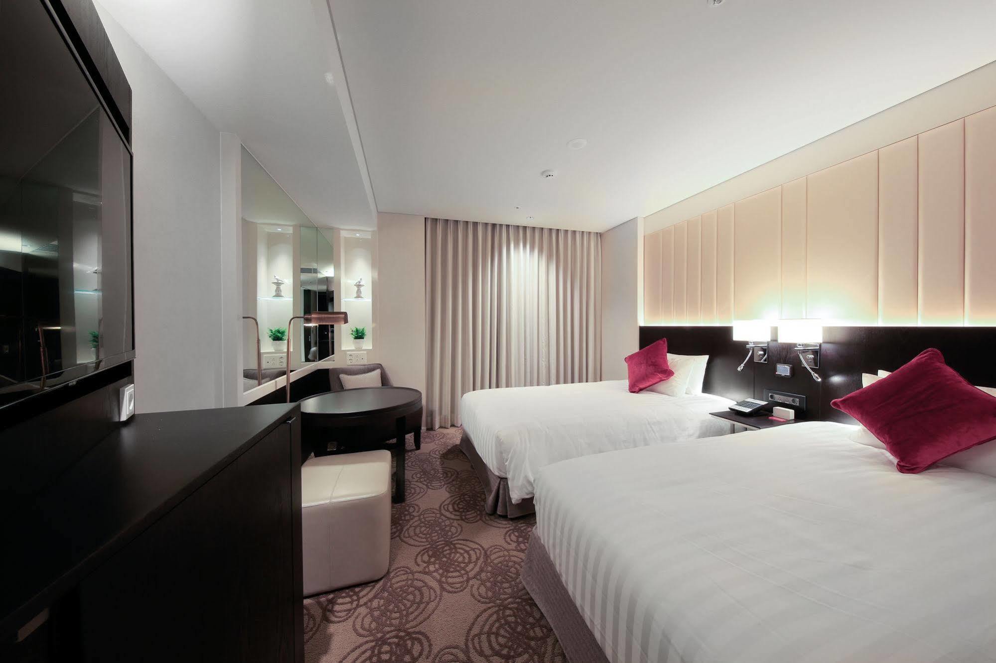 Solaria Nishitetsu Hotel Seoul Myeongdong Exterior foto